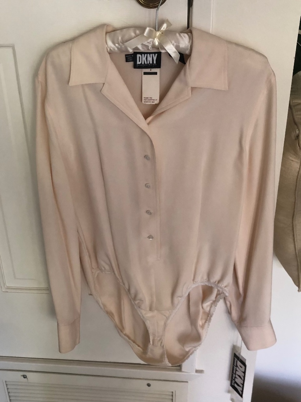 DKNY Donna Karen New York 100% Silk Ivory Blouse/Bodysuit Size 8